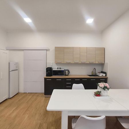 Ruyi Holiday -Csaladi Haz Sopron Exterior foto