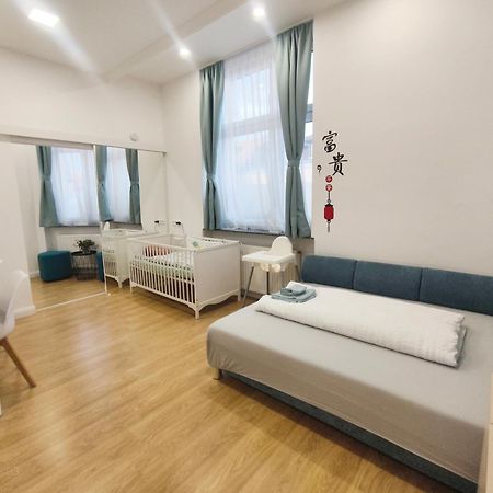 Ruyi Holiday -Csaladi Haz Sopron Exterior foto
