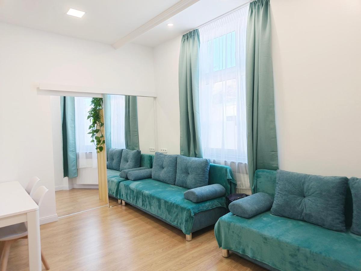 Ruyi Holiday -Csaladi Haz Sopron Exterior foto