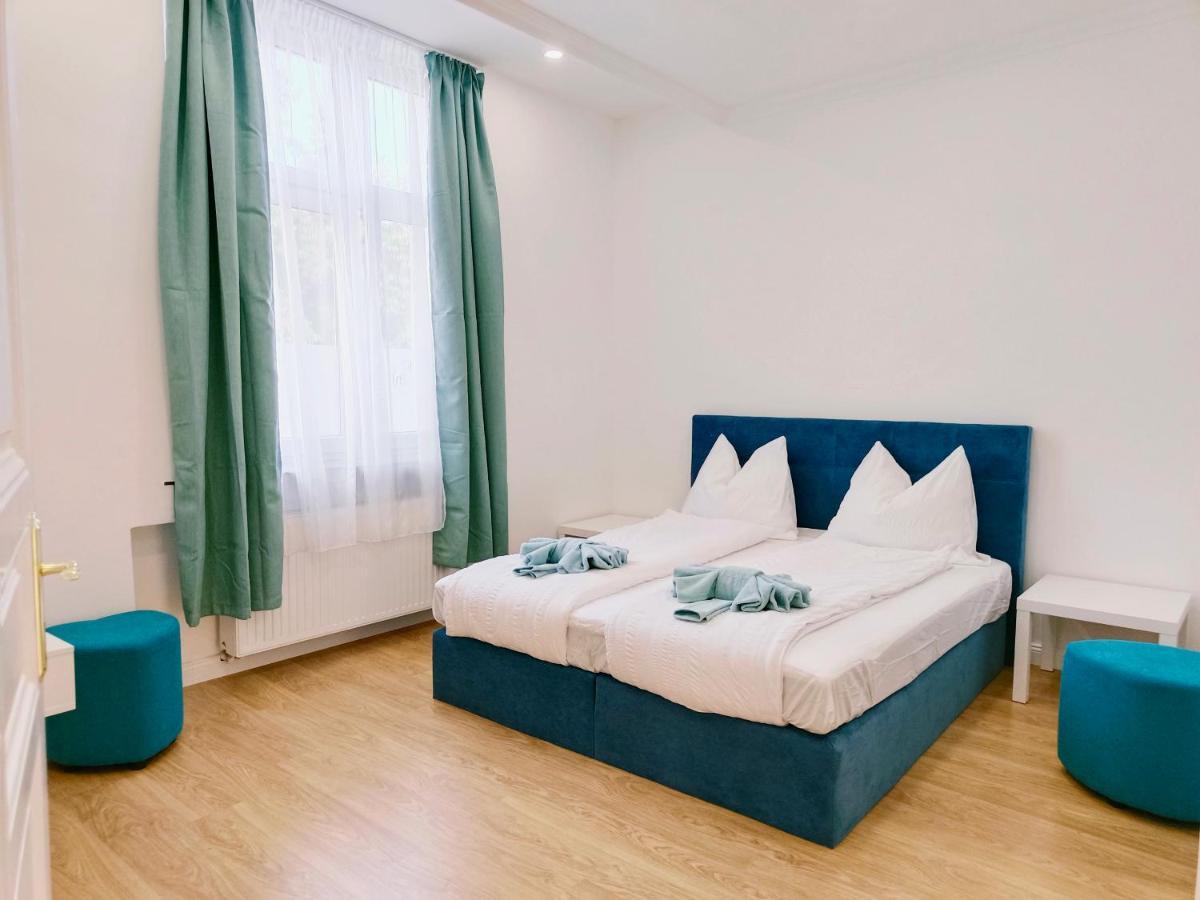 Ruyi Holiday -Csaladi Haz Sopron Exterior foto