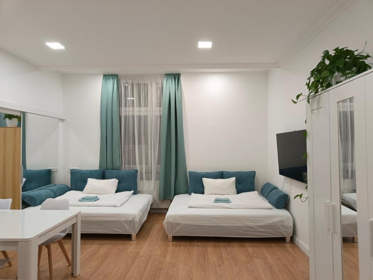 Ruyi Holiday -Csaladi Haz Sopron Exterior foto