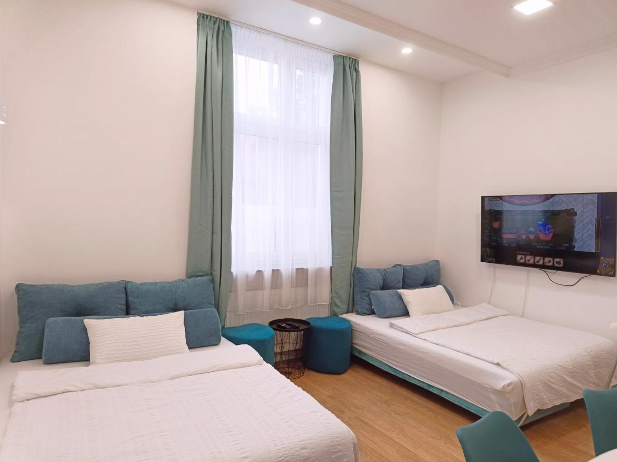 Ruyi Holiday -Csaladi Haz Sopron Exterior foto